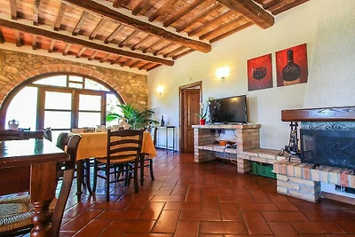Villa Campo Valerio con grande piscina