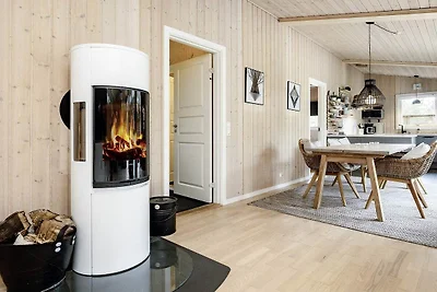 4 Sterne Ferienhaus in Idestrup-By Traum