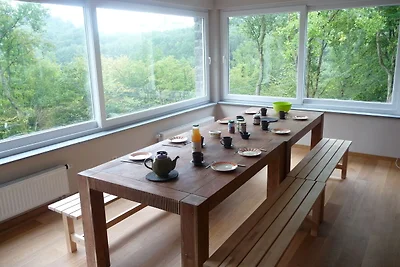 Gemütliches Ferienhaus in Falaën mit Terrasse