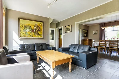 Schönes Ferienhaus mit Garten in Oostvleteren