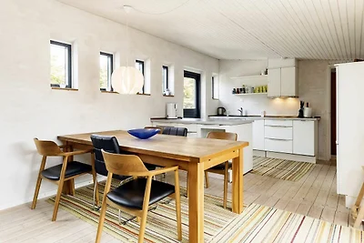 6 Personen Ferienhaus in Væggerløse-By Traum