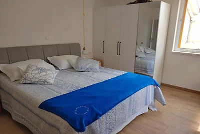 Seaside Apartment Šolta-Three Bedroom Apartme...