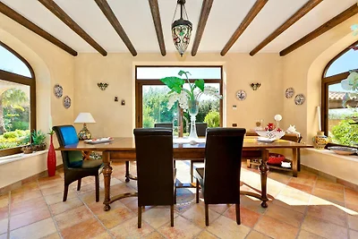 Villa mit Swimmingpool