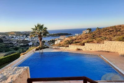 Elegante Villa für 4 Personen in Agia Pelagia