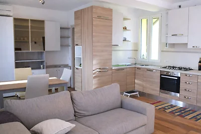 Casa Vacanze a Porto Valtravaglia per 8...