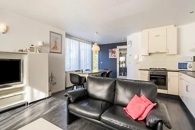 Schönes Ferienhaus in Baarland mit Terrasse
