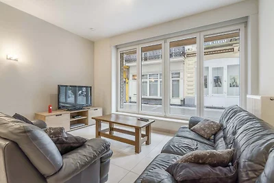 Appartement mit moderner Küche