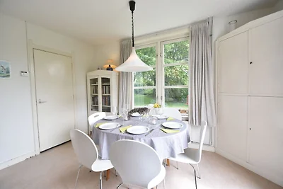 Quintessential holiday home in Ouddorp with...