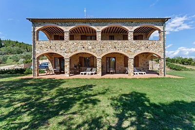 Casale a Suvereto con piscina
