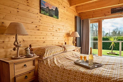 Lodge in giardino con vasca idromassaggio pri...