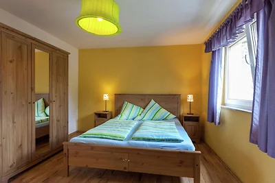 Elegante casa vacanze vicino alla foresta