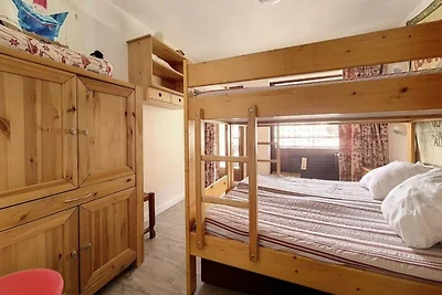 Geräumiges Apartment · Direkter Zugang zur Sk...