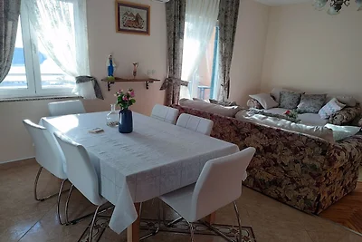 Apartment mit drei Schlafzimmern und...