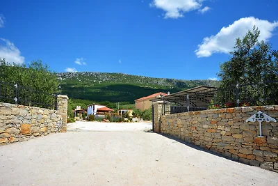 Accogliente villa a Castel Vitturi sul Monte...