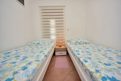 Wohnung in Krusevo mit Terrasse