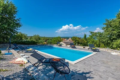 Villa in Krnica mit Schwimmbecken