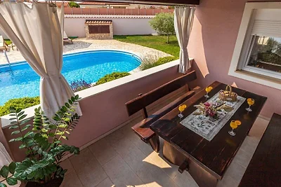 Ferienhaus in Marcana mit Schwimmbecken