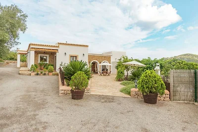 Villa a Benirrבs con vasca idromassaggio