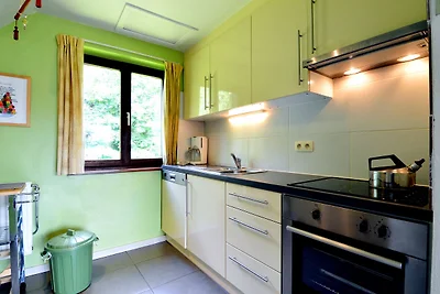 Vrijstaande, rustig gelegen woning met ruime...