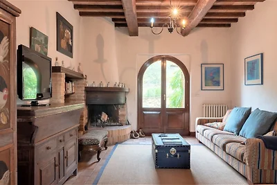 Schöne Villa in San Giovanni del Pantano mit...