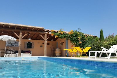 Villa con piscina a Saint-Pierre-de-Vassols