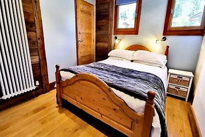 Chalet in Chavannes mit Bergblick