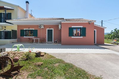 Simplistic Villa in Korfu near Seabeach