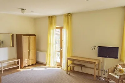 Apartamento vacacional en Pirna con piscina.