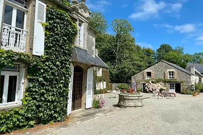 732-Les écuries du manoir de Menez Bihan