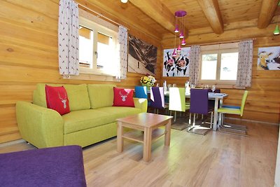 Chalet in Kaprun mit Jacuzzi, Sauna, Balkon,...
