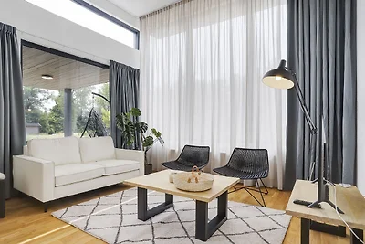 Modernes Haus mit schöner Terrasse, gelegen i...