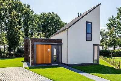 Moderne Villa mit Wellness in Limburg