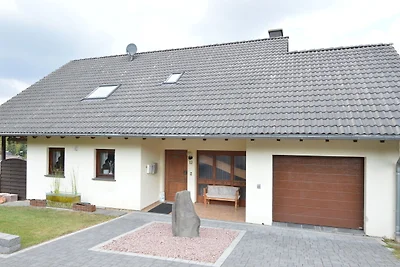 En zeer ruime benedenwoning in een prachtige