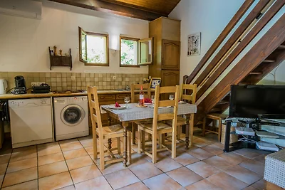Ruhiges Ferienhaus mit großem Pool