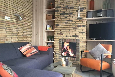 Lauschiges Ferienhaus in Ballum mit Terrasse