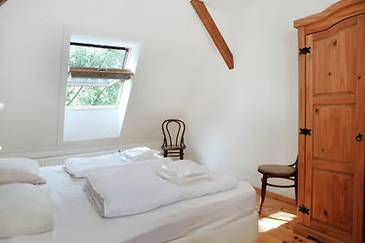 Komfortable Wohnung mit Blick auf Obstgärten