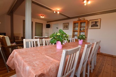 Ferienhaus mit Blick auf die Wiese