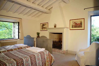 Villa a Sermugnano vicino al lago