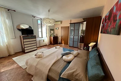 Een licht en gezellig appartement met prachti...