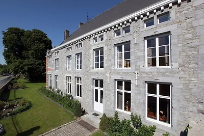 Gemütliches Ferienhaus in Wanze mit Sauna