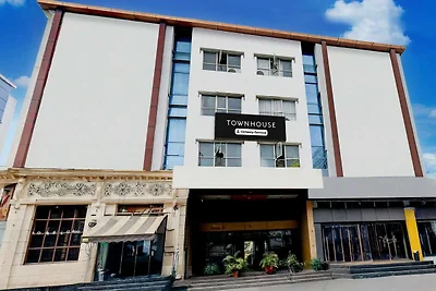 Stadthaus Narayanaguda Metro Station