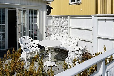 3 person holiday home in Fjällbacka