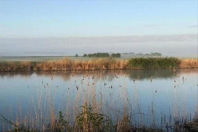 Heerlijk vakantiehuis aan het water met tuin
