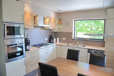 Vakantiehuis in Noiseux met tuin