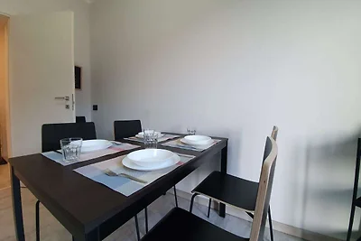 Accogliente casa vacanze a Omegna con balcone