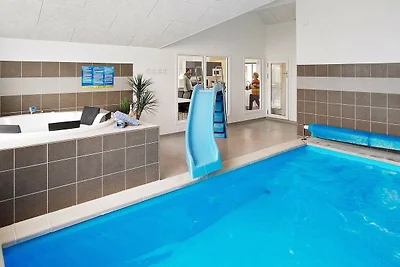 18 Personen Ferienhaus in Hasselberg