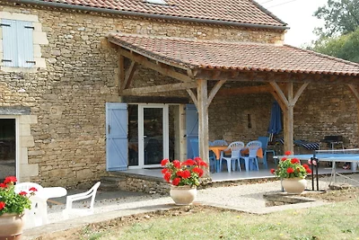 Geräumiges Ferienhaus in Besse mit...