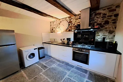 Granieten stenen huis – Guimaec