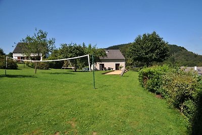 Modernes Ferienhaus in Hotton mit Garten