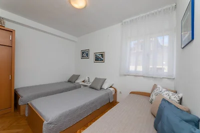 Villa Supetar Garden - Classic Two Bedroom Ap...